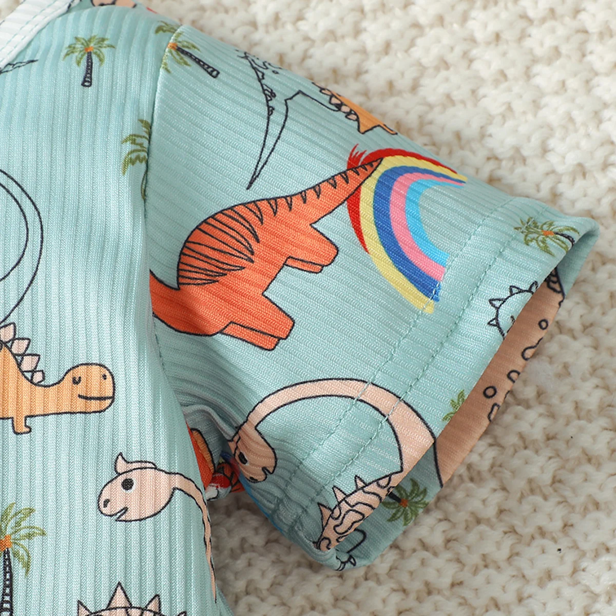 2pcs-Baby-Boys-Cute-Dinosaur-And-Tiger-Graphic-Print-T-shirt-Shorts-Set-Clothes-2