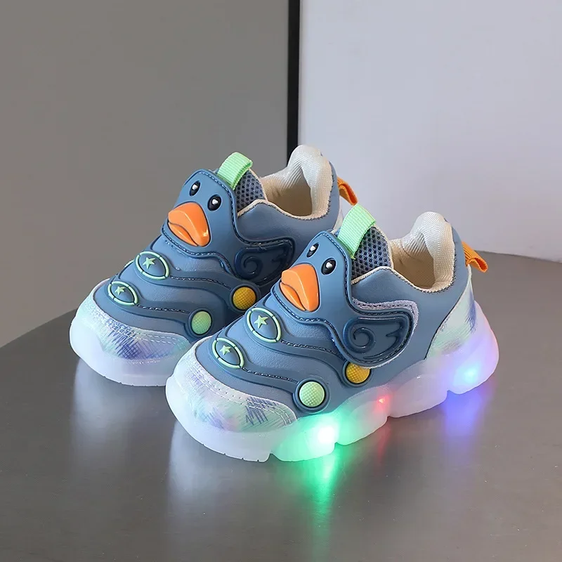 Baby-Shoes-with-Lights-on-Women-New-Breathable-Mesh-Soft-Soled-Baby-Walking-Shoes-Children-Sports-5